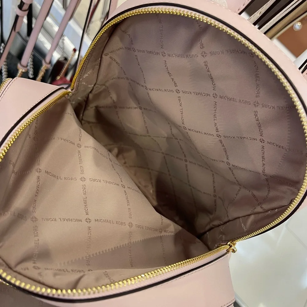 MICHAEL KORS Jaycee Medium Signature Logo Backpack
POWDER BLUSH
NWT - Picture 11 of 16